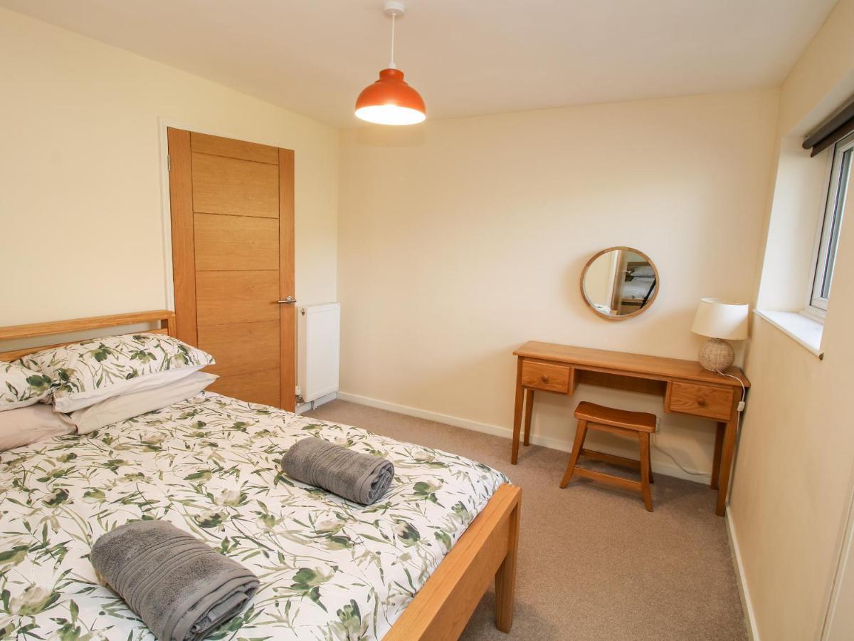 Bicton Lea Villa Acton  Exteriör bild