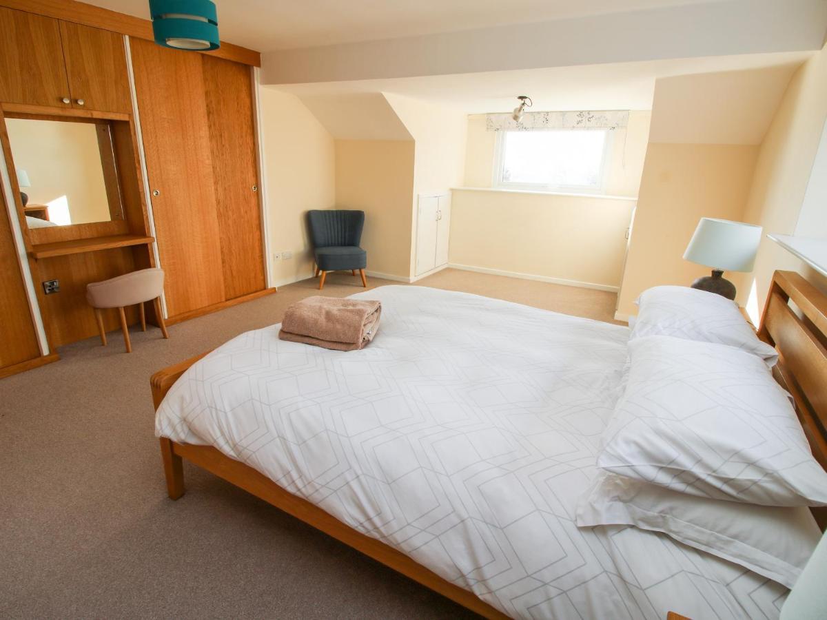 Bicton Lea Villa Acton  Exteriör bild